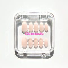 Glamade Signature