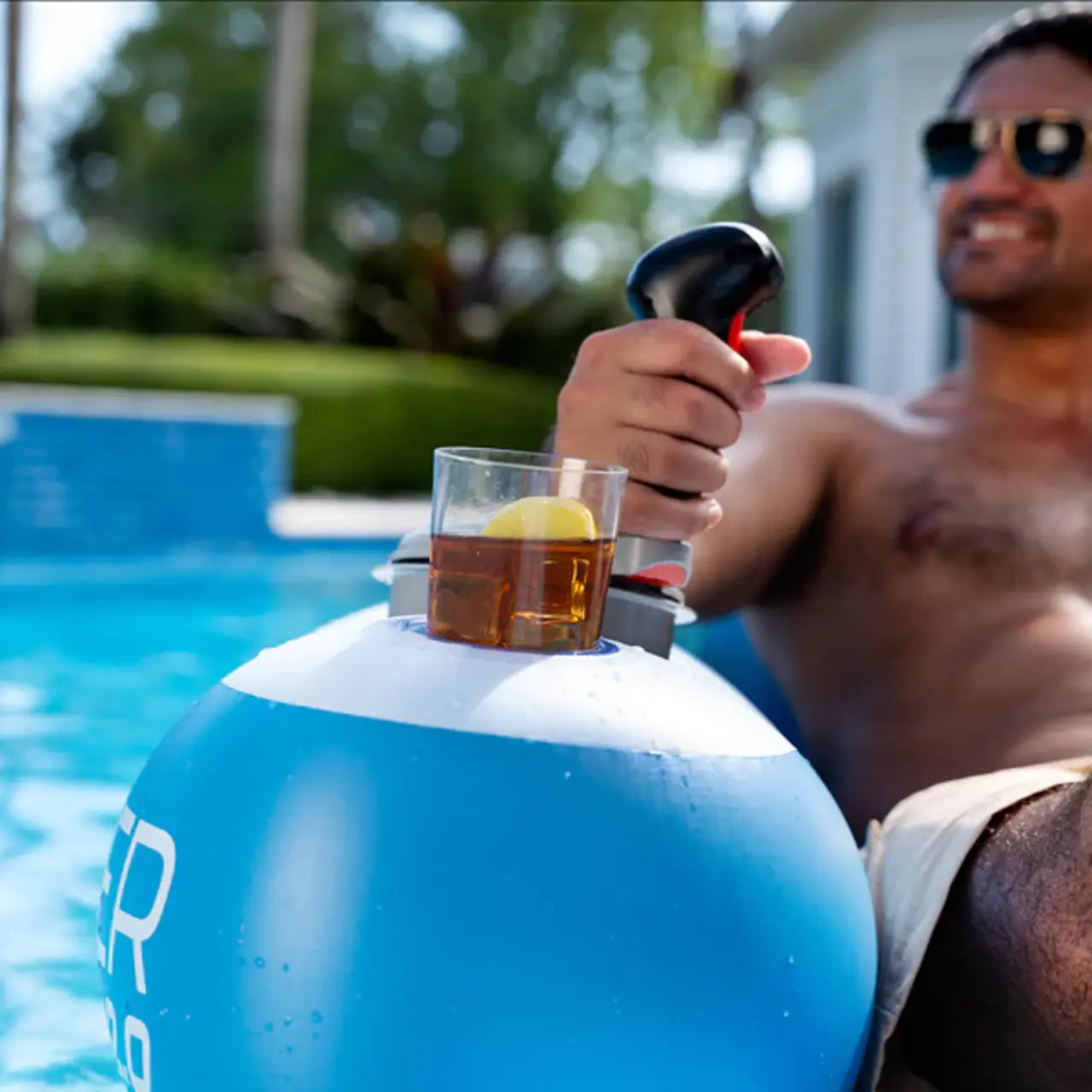 12V Motorized Luxury Pool Lounger - ⏰One Day Only Deal