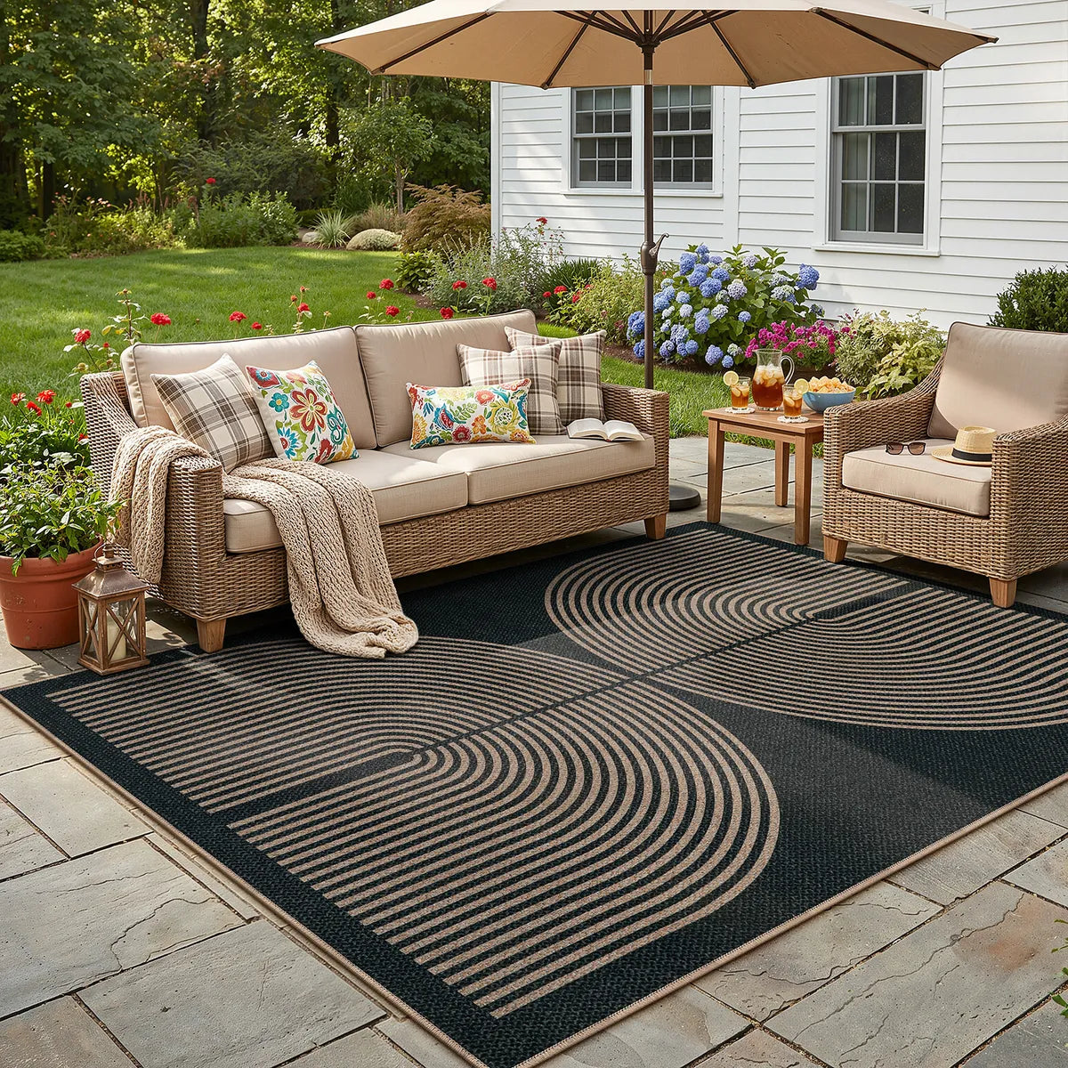 Enfys Washable Modern Rainbow Easy Jute Black/Grey Indoor/Outdoor Rug