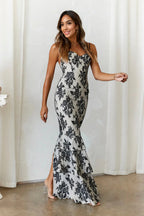 Her Moment Maxi Dress Black